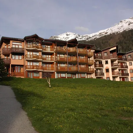 3 Personnes Avec Balcon A Val Cenis Le Haut, Proche Pistes Et Commerces - Fr-1-508-182 * Lanslevillard